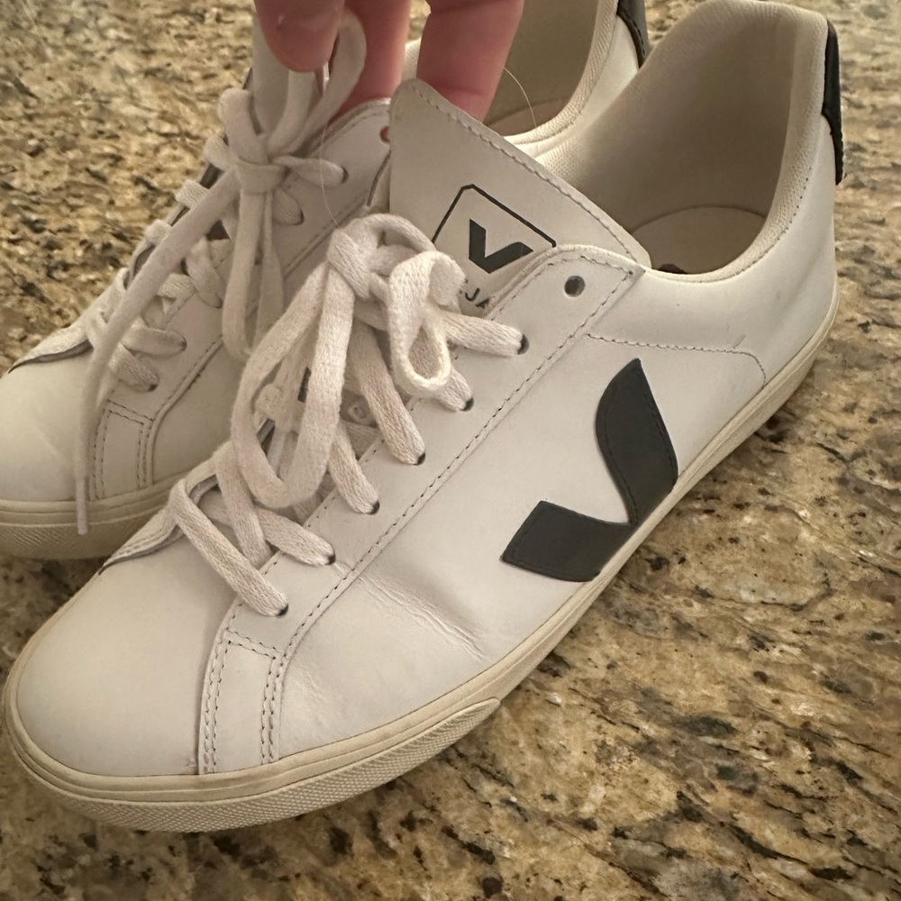 Veja sneakers size 9